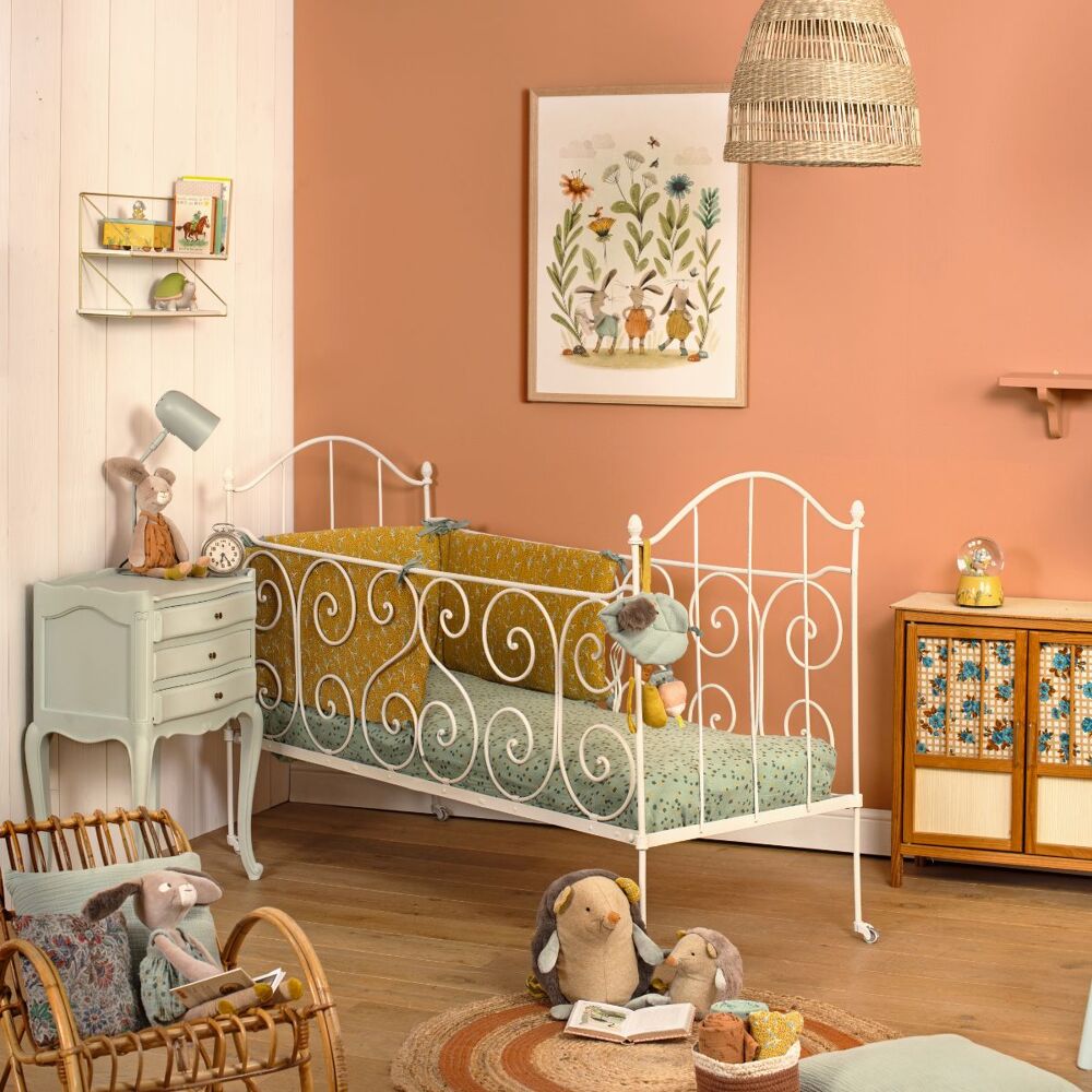 Musical Hedgehog "Three Little Rabbits"