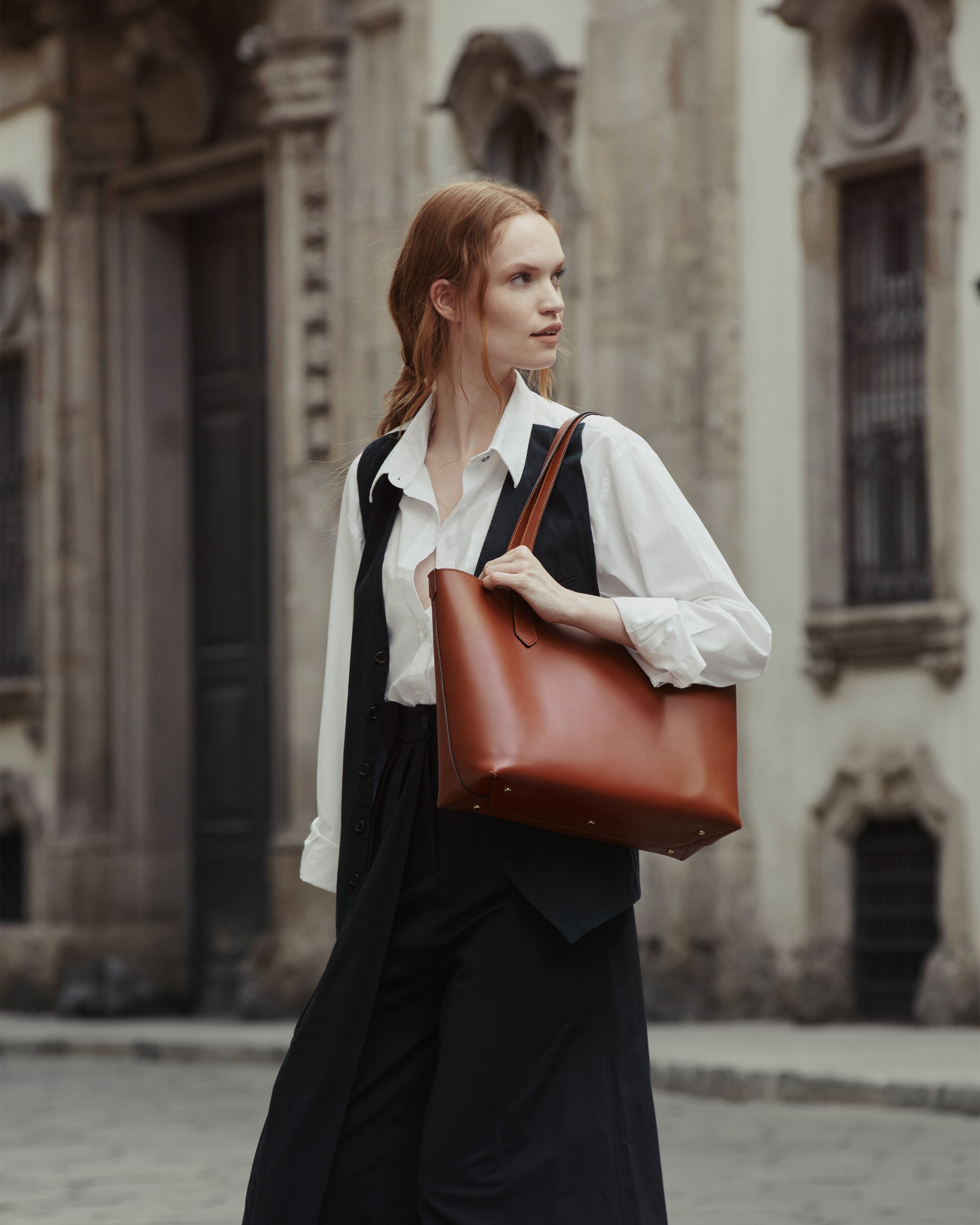 Elba Medium Structured Tote